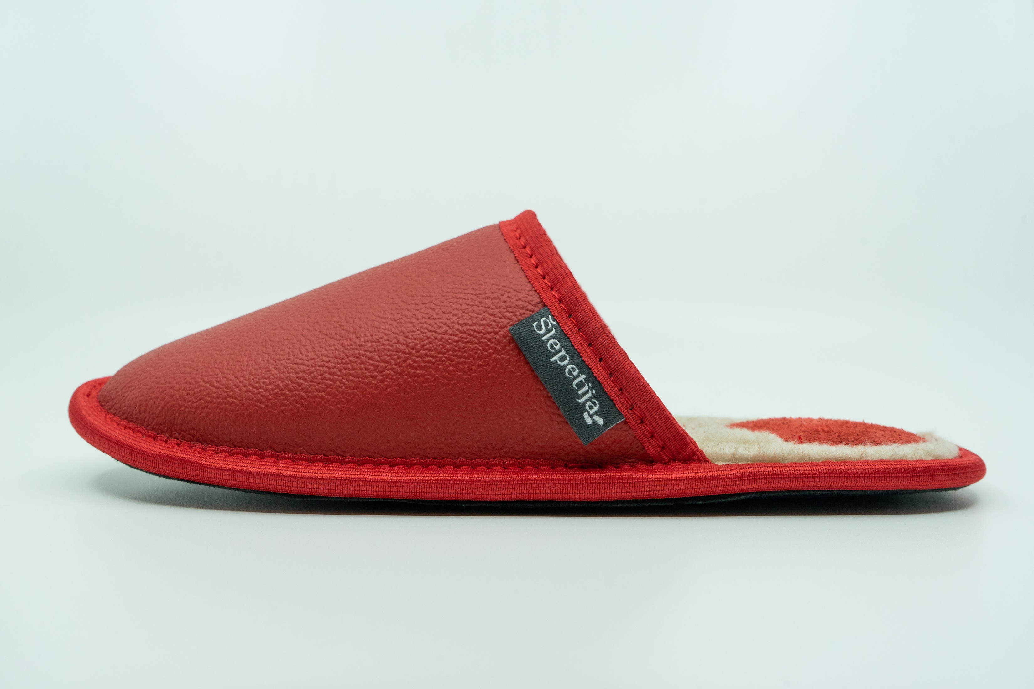 SLIPPERS  RED